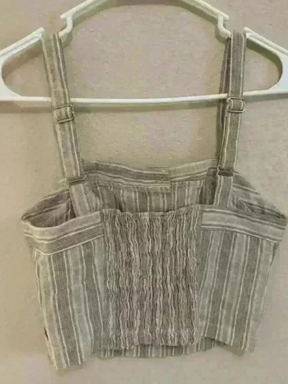 Striped Cropped Top - Picture 2 of 2